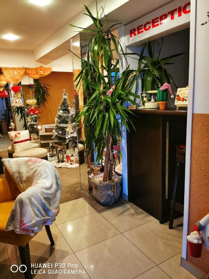 Hotel Swiss Sjoemen Buitenkant foto