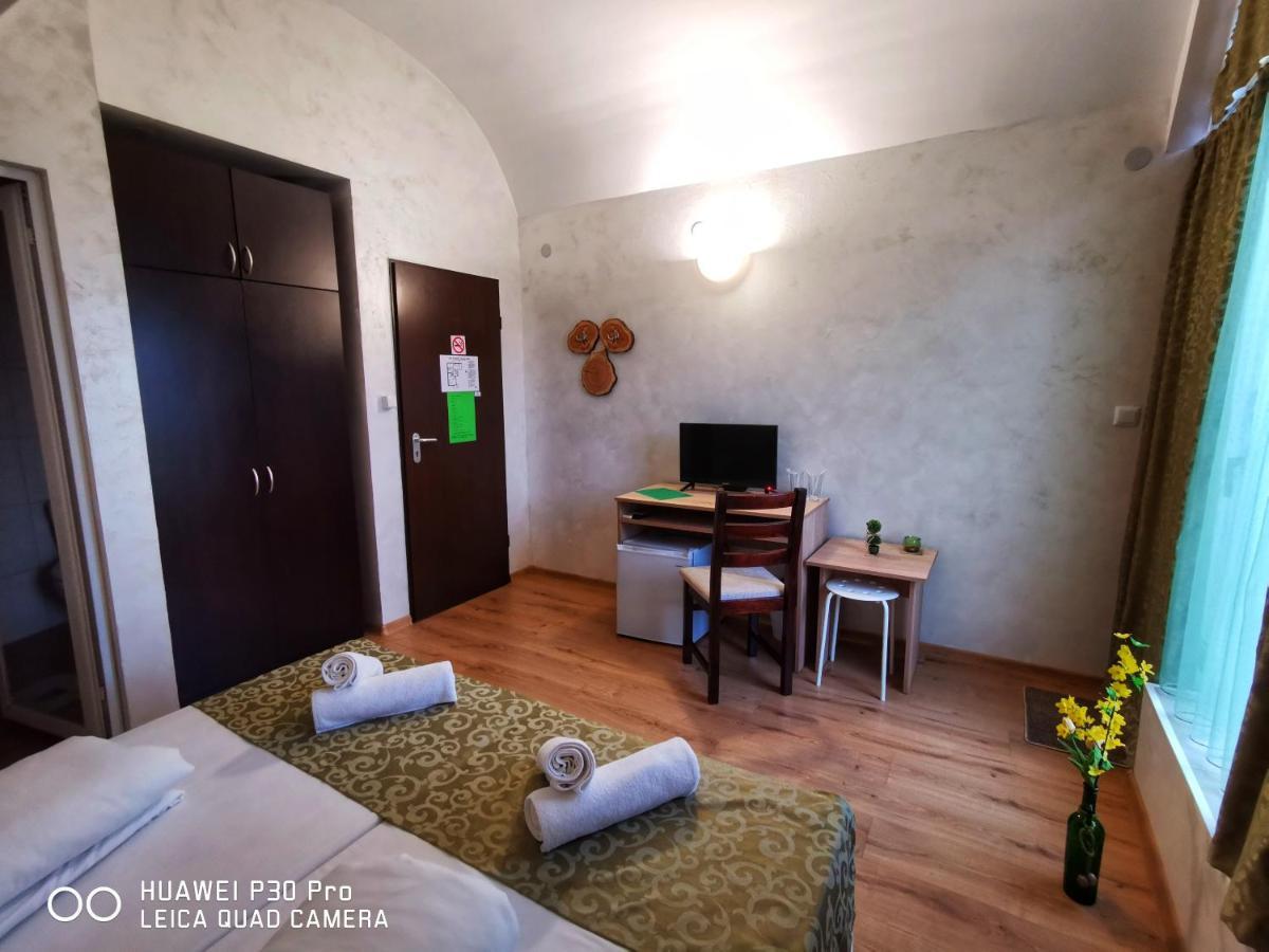 Hotel Swiss Sjoemen Buitenkant foto