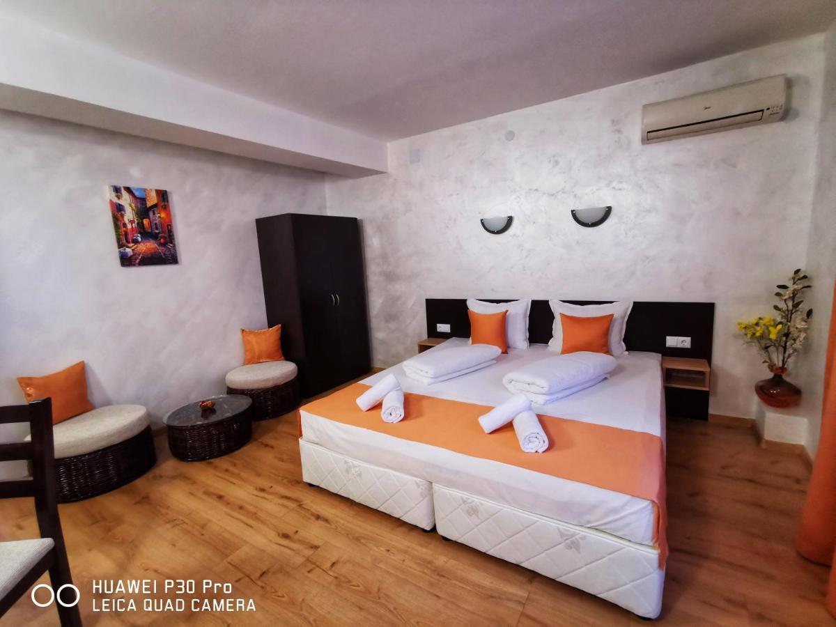Hotel Swiss Sjoemen Buitenkant foto