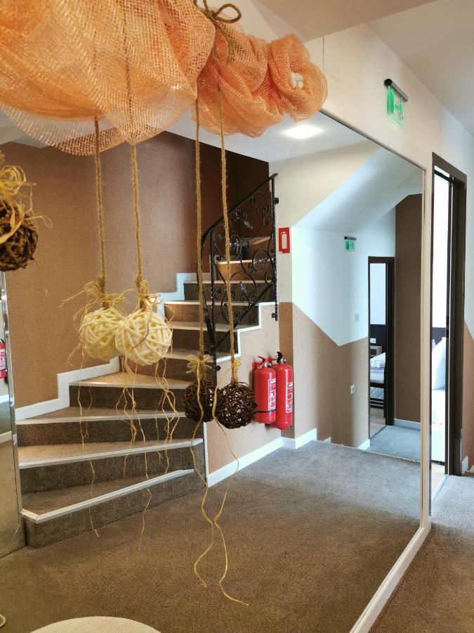 Hotel Swiss Sjoemen Buitenkant foto