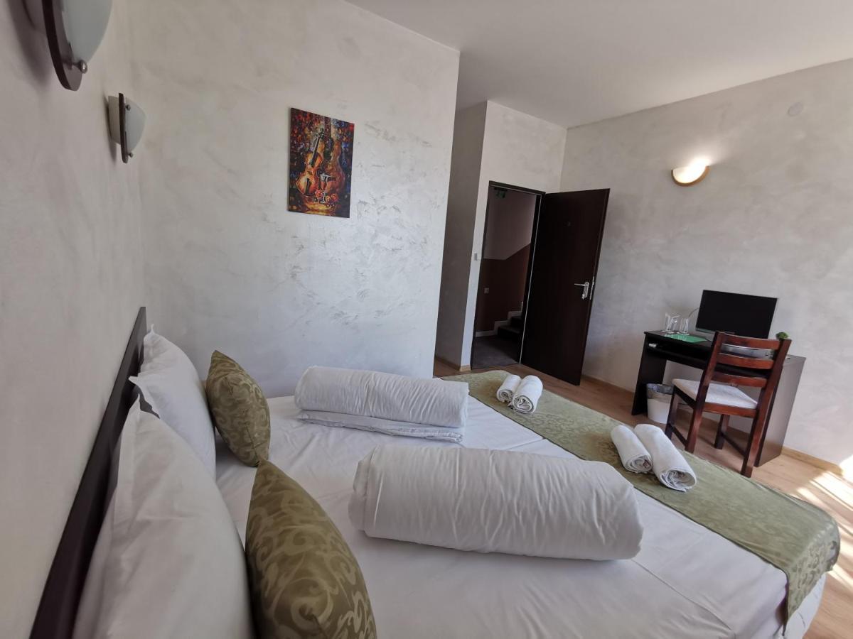Hotel Swiss Sjoemen Buitenkant foto